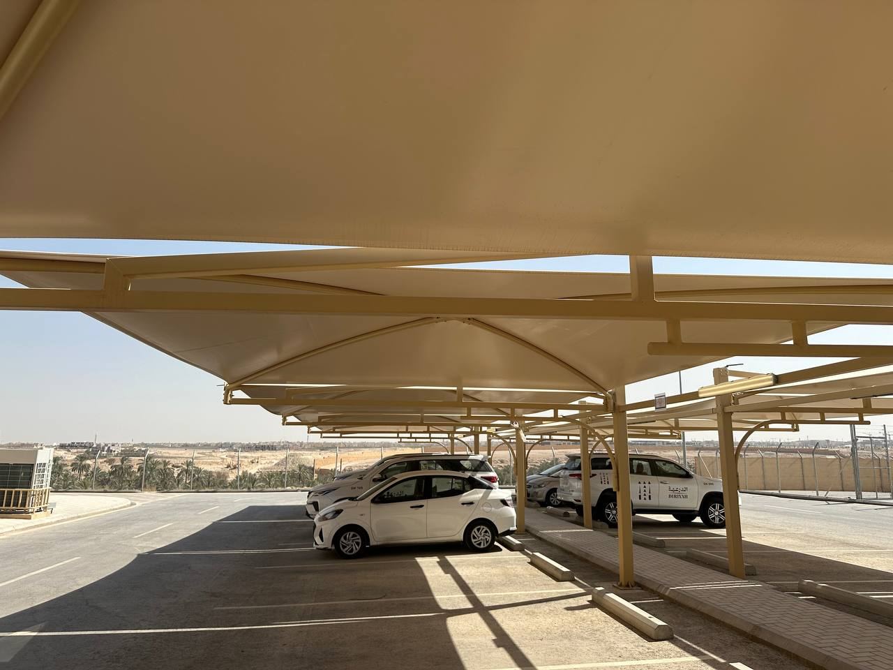 Prefabricated rooms, caravans and cabins